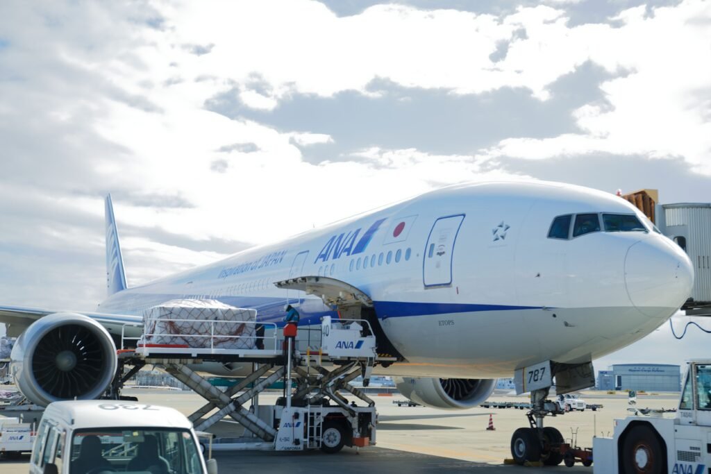 International air freight forwarding service